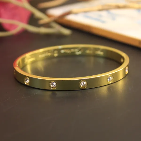 Gold_Plated_Anti_Tarnish_Cartier_Bracelet