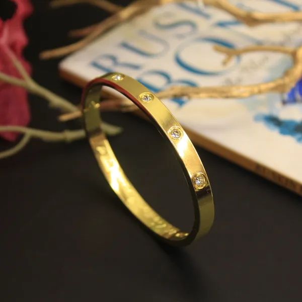 Gold_Plated_Anti_Tarnish_Cartier_Bracelet