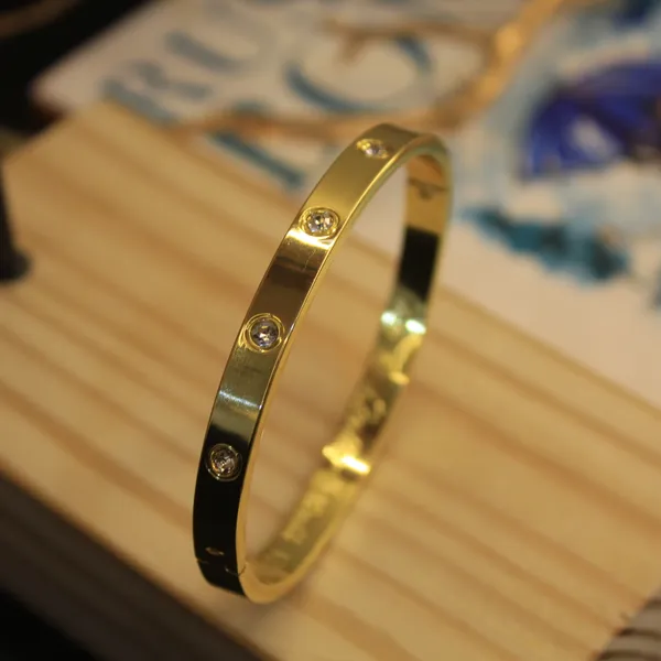 Gold_Plated_Anti_Tarnish_Cartier_Bracelet