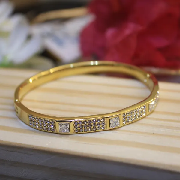 Gold_Plated_Anti_Tarnish_American_Diamond_Eternal_Spark_Bracelet