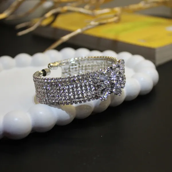 Silver_Premium_Alloy_Bracelets_For_Women
