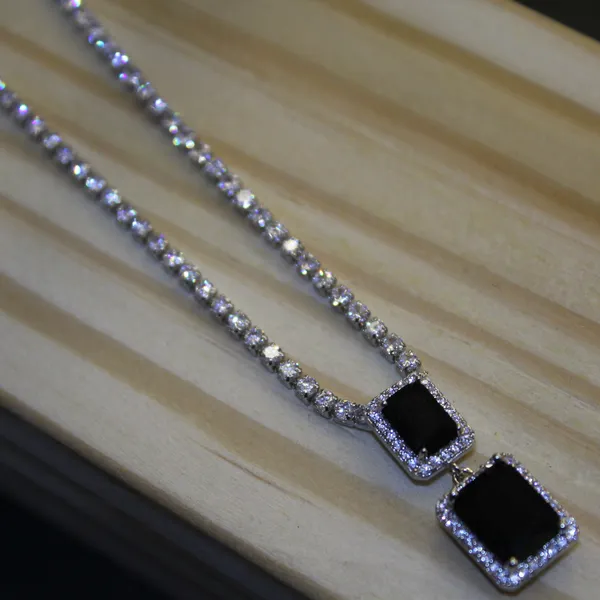 Brass_Stylish_Neck_Pendant_Set_For_Women