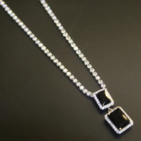 Brass_Stylish_Neck_Pendant_Set_For_Women