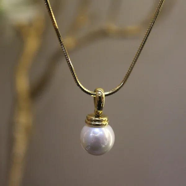 Stainless_Steel_Neck_Pendant_Set_For_Women