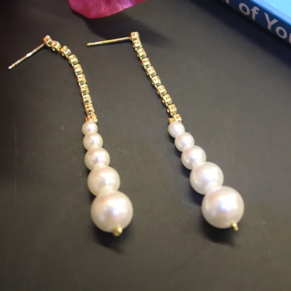 Alloy_Stylish_Korean_Earing_For_Women
