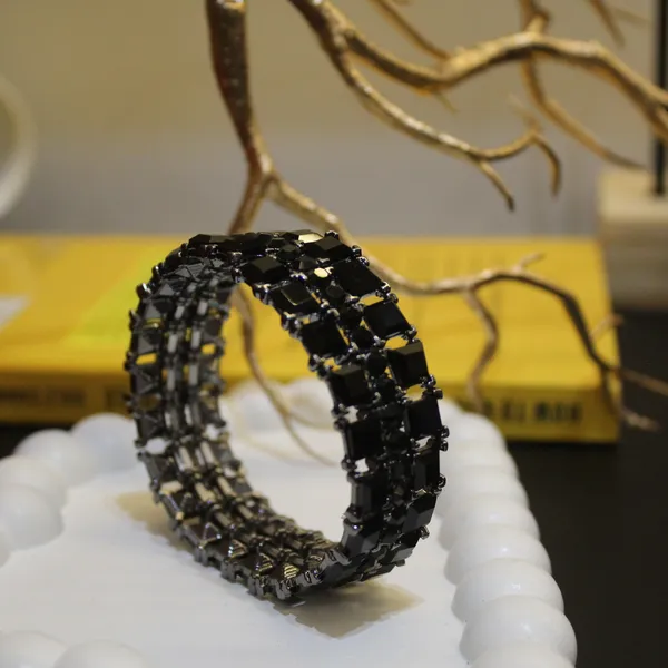 Black_Premium_Crystal_Stretch_Bracelets_For_Women