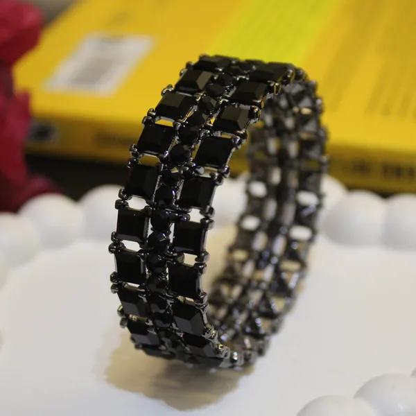 Black_Premium_Crystal_Stretch_Bracelets_For_Women