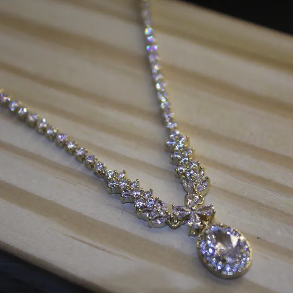 Brass_Stylish_Neck_Pendant_Set_For_Women