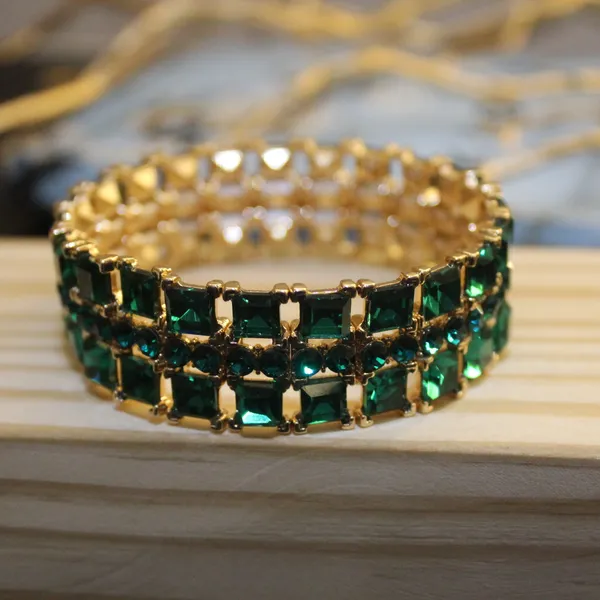 Green_Premium_Crystal_Stretch_Bracelets_For_Women
