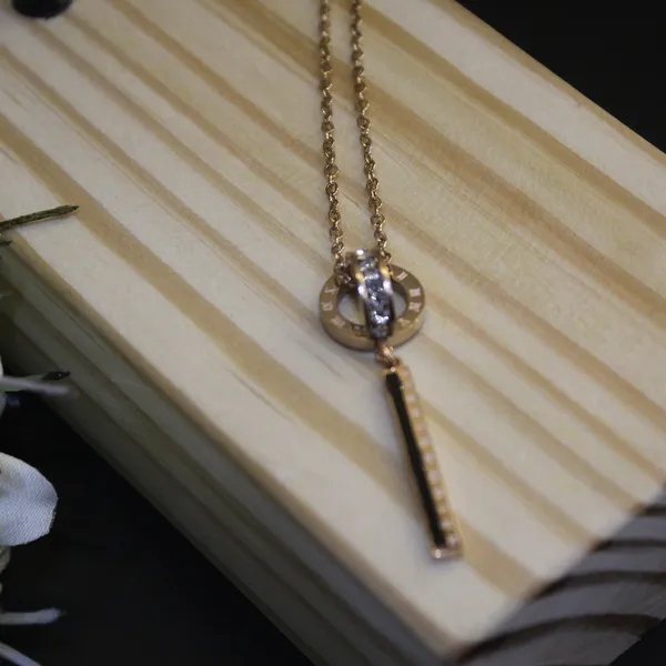Golden_Premium_Brass_And_American_Diamond_Neck_Pendant_For_Women