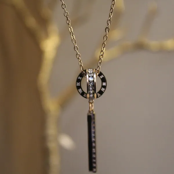 Golden_Premium_Brass_And_American_Diamond_Neck_Pendant_For_Women