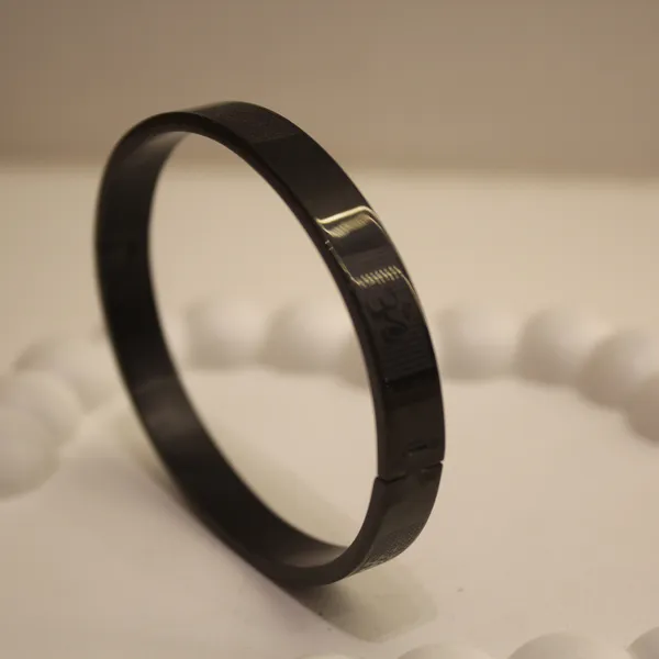 Stylish_Alloy_Bracelet_For_Men