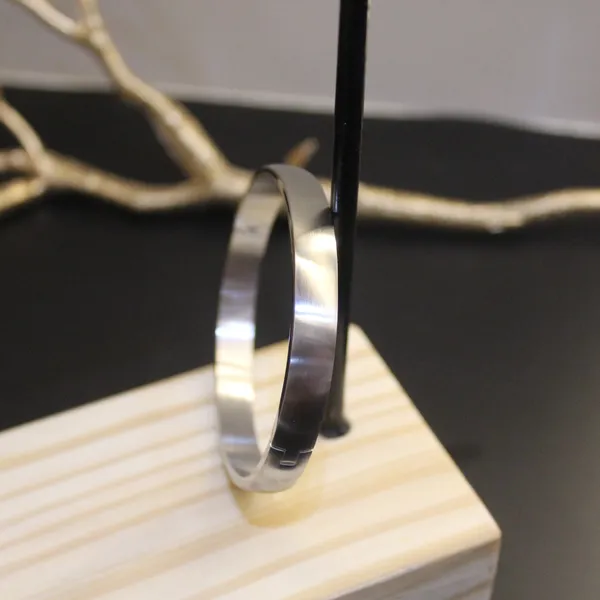 Silver_Premium_Alloy_Bracelet_For_Men