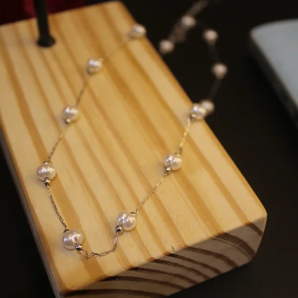 Silver_&_White_Premium_Stainless_Steel_Neck_Pendant_For_Women