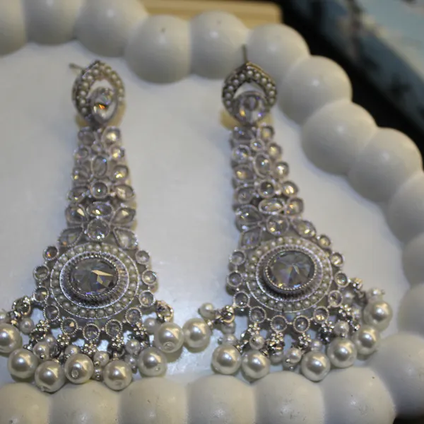 Brass_Stylish_Jhumkas_For_Women