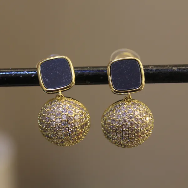 Alloy_Stylish_Western_Earing_For_Women