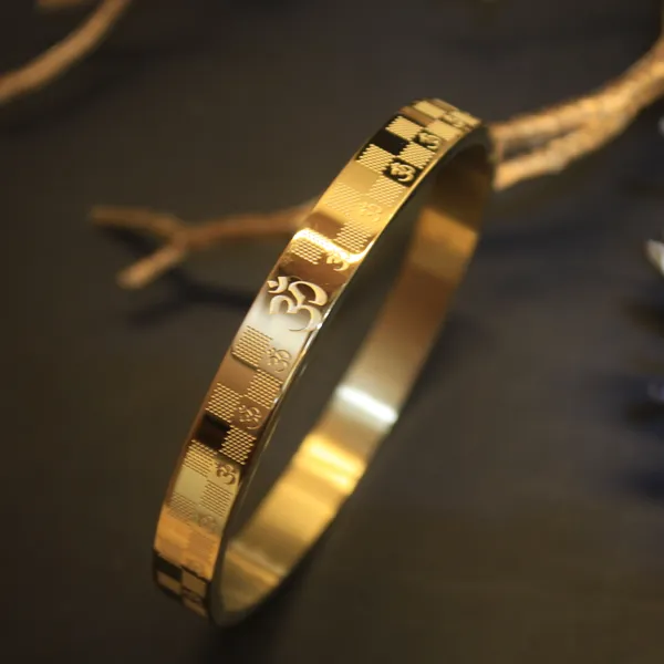 Gold_Plated_Anti_Tarnish_Om_Bracelet_For_Men