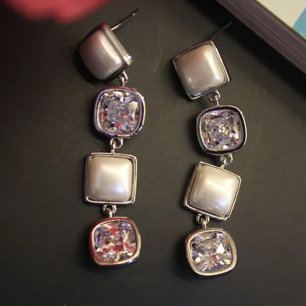 Alloy_Stylish_Korean_Earing_For_Women