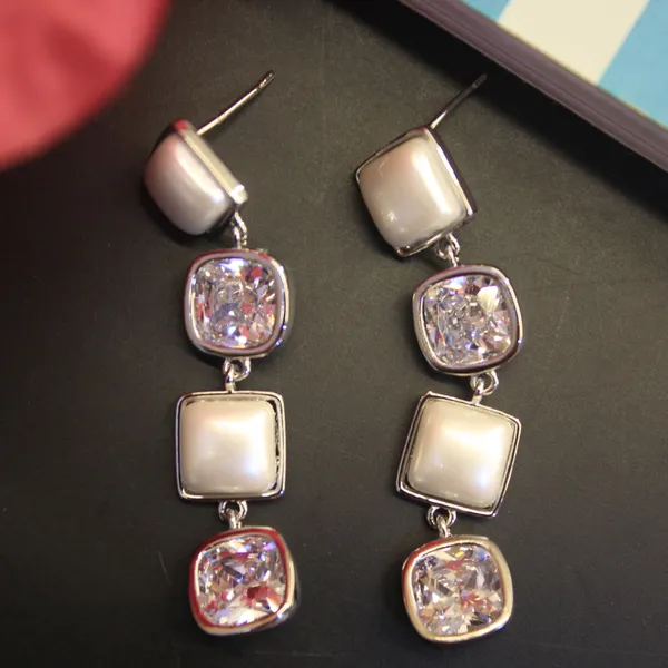 Alloy_Stylish_Korean_Earing_For_Women