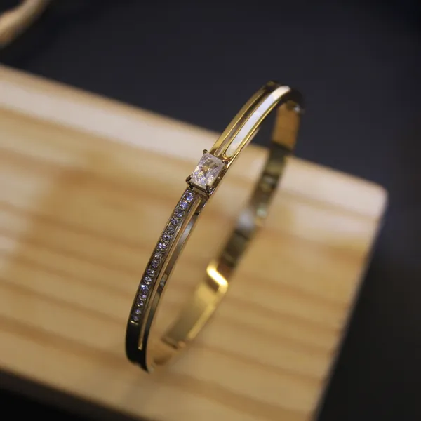 Gold_Plated_Anti_tarnish_Aurelia_Crystal_Luxe_Bangle_Bracelet