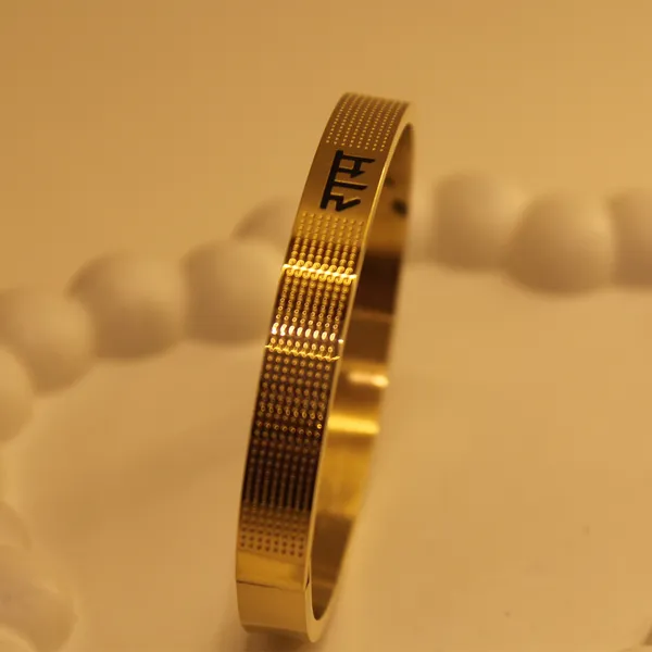 Gold_Plated_Anti_Tarnish_Ram_Bracelet_For_Men