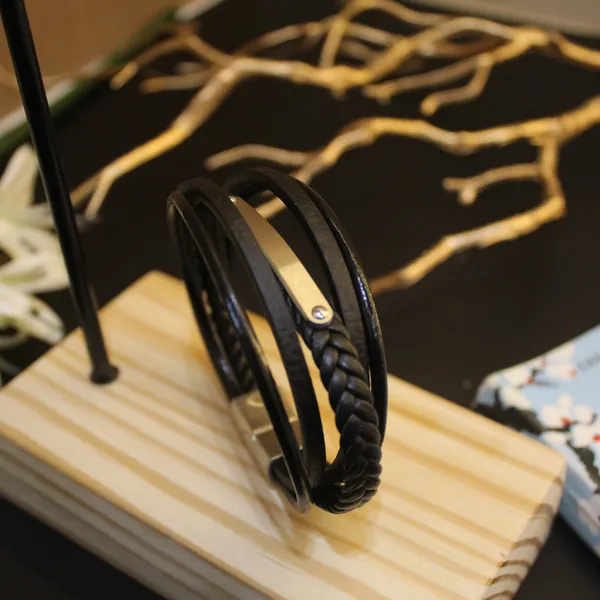 Black_Premium_Leather_Bracelet_For_Men