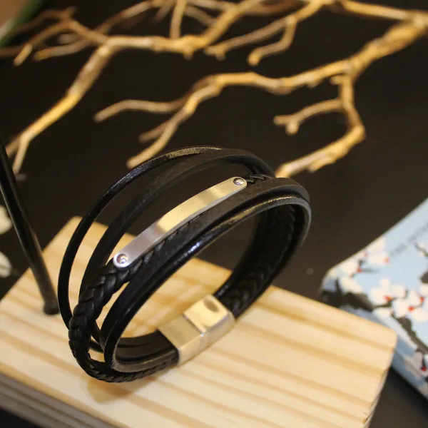 Black_Premium_Leather_Bracelet_For_Men