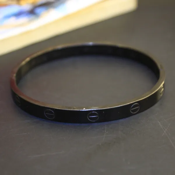 Stylish_Alloy_Black_Cartier_Bracelet_For_Men