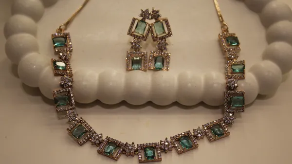 American_Diamond_Necklace_Set_For_Women