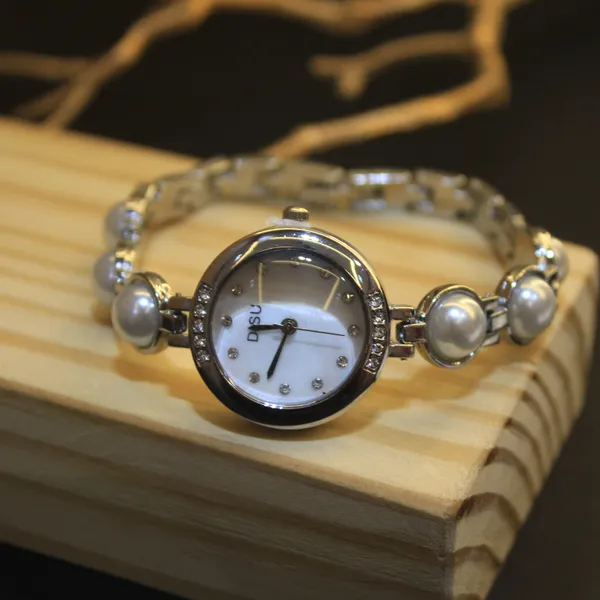 Glimsy_Silver_Pearl_Elegance_Bracelet_Watch