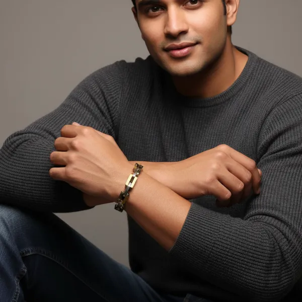 Stylish_Alloy_Bracelet_For_Men