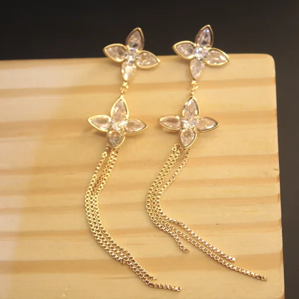Alloy_Stylish_Korean_Earing_For_Women