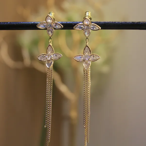 Alloy_Stylish_Korean_Earing_For_Women