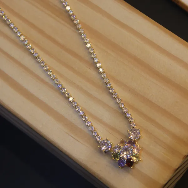 Glimsy_Women_Neck_Pendant