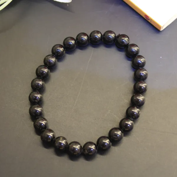 Glimsy_Ultimate_Protection_-_Certified_Black_Tourmaline_Bracelet