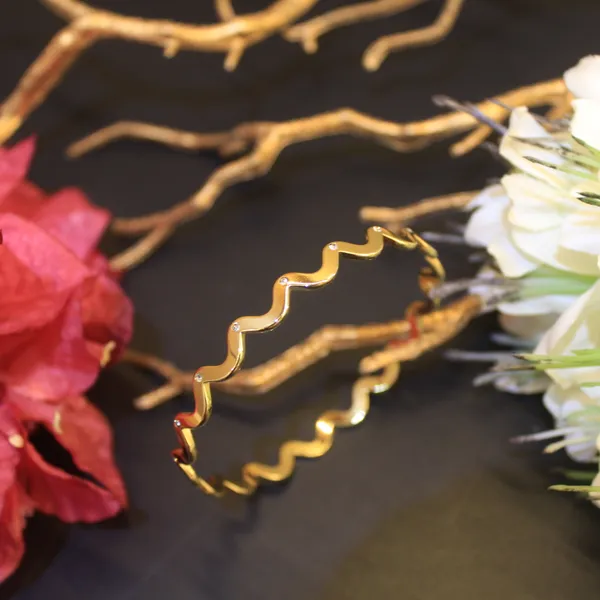 Gold_Plated_Anti_Tarnish_Serpentine_Crystal_Bangle