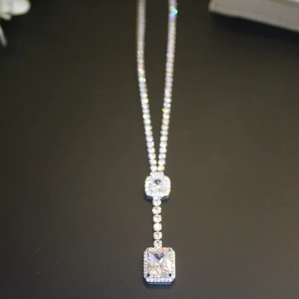 Silver_Premium_Brass_And_American_Diamond_Neck_Pendant_For_Women