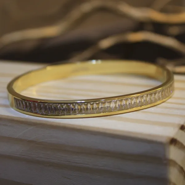 Gold_Plated_Anti_tarnish_Radiance_Row_Bangle_Styled_Bracelet