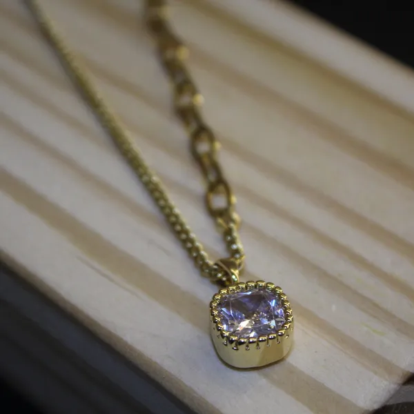 Stainless_Steel_Neck_Pendant_Set_For_Women
