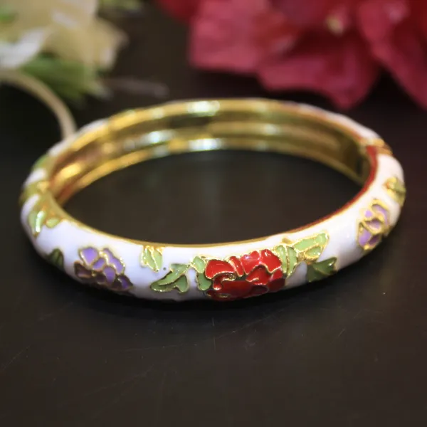 Handcrafted_Meenakari_Enamel_Floral_Gold_bangle