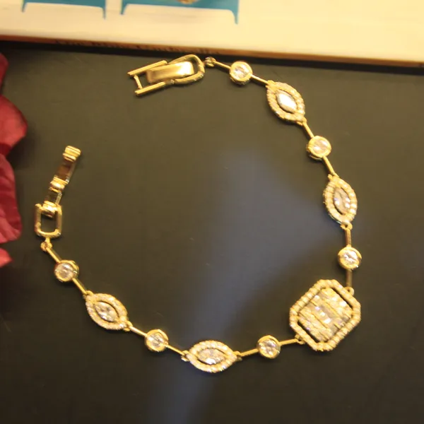 Glimsy_Women_Bracelets