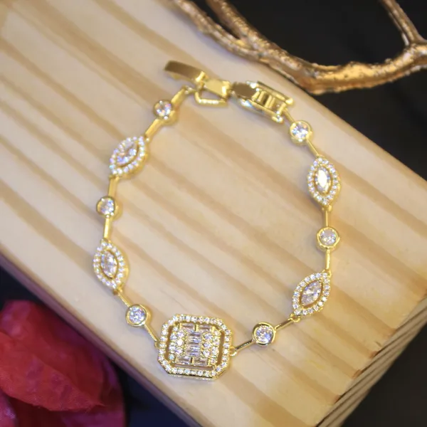 Glimsy_Women_Bracelets