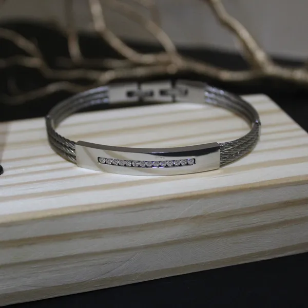 Stylish__American_diamond_Alloy_Bracelet_For_Men