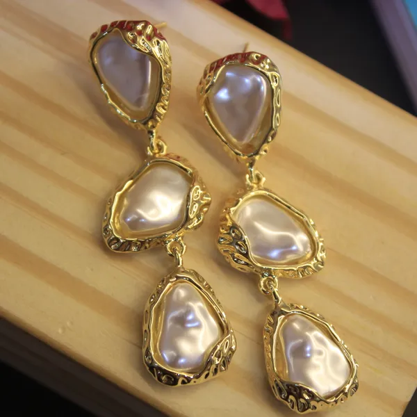 Alloy_Stylish_Korean_Earing_For_Women