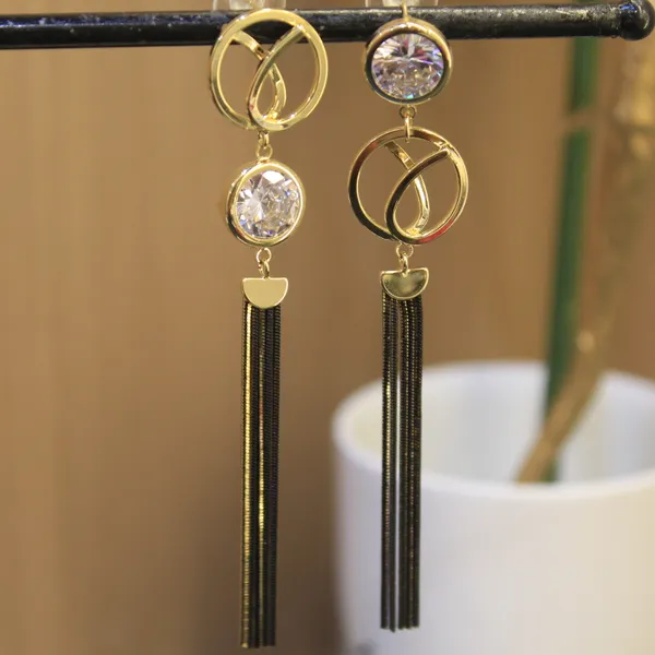 Alloy_Stylish_Western_Earing_For_Women
