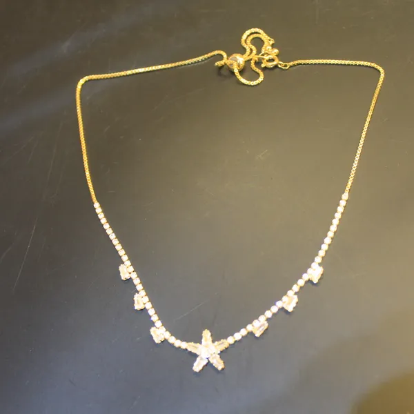 Glimsy_Women_Neck_Pendant