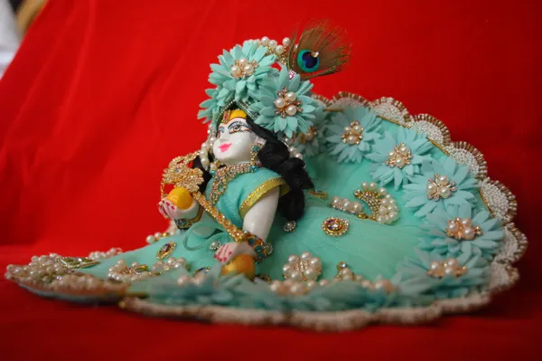Sea_Green__Dust_Marbel_Laddu_Gopal_With_Poshak_And_Shringar_Handmade_|_Embroidered
