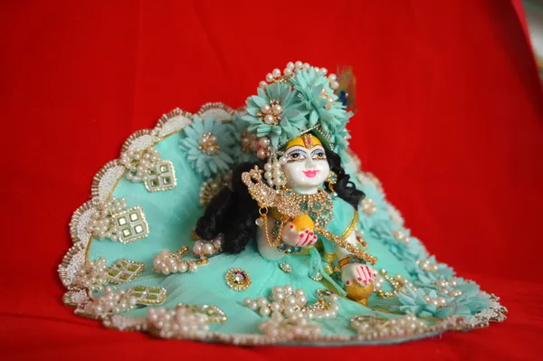 Sea_Green__Dust_Marbel_Laddu_Gopal_With_Poshak_And_Shringar_Handmade_|_Embroidered