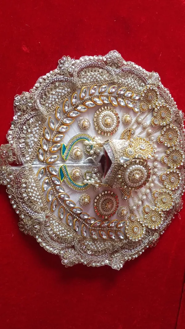White_Handcrafted_Rajsi_Pearl_&_Kundan_Laddu_Gopal_Poshak_