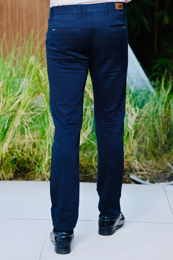 Navy_Cotton_Straight_Fit_Chinos_For_Men